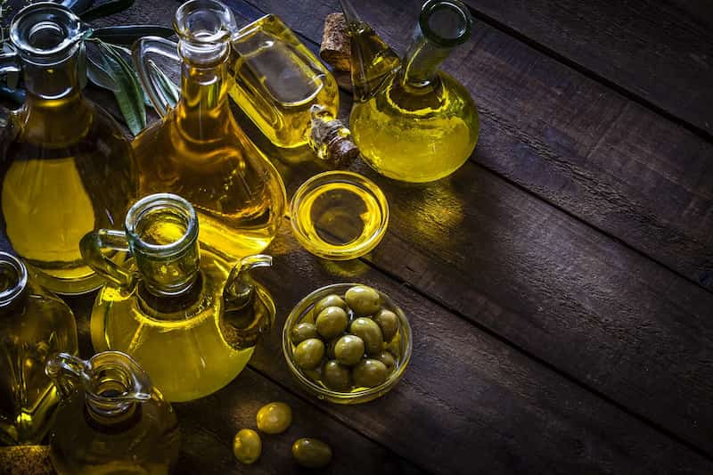 تصویر 4 از روغن زیتون لادن طلایی بکر گزینه ای شایسته برای سفره ایرانی